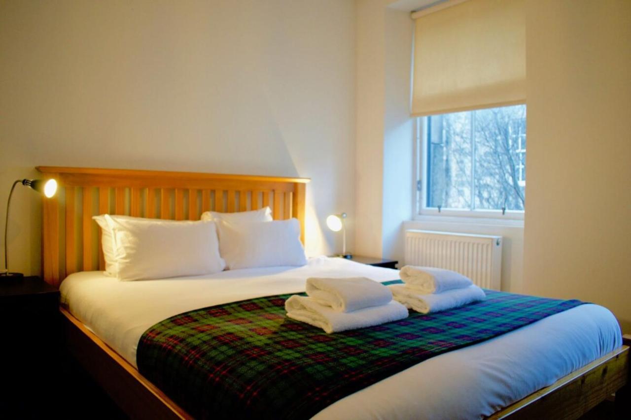 Central Apartment For The Fringe Edinburg Exteriör bild