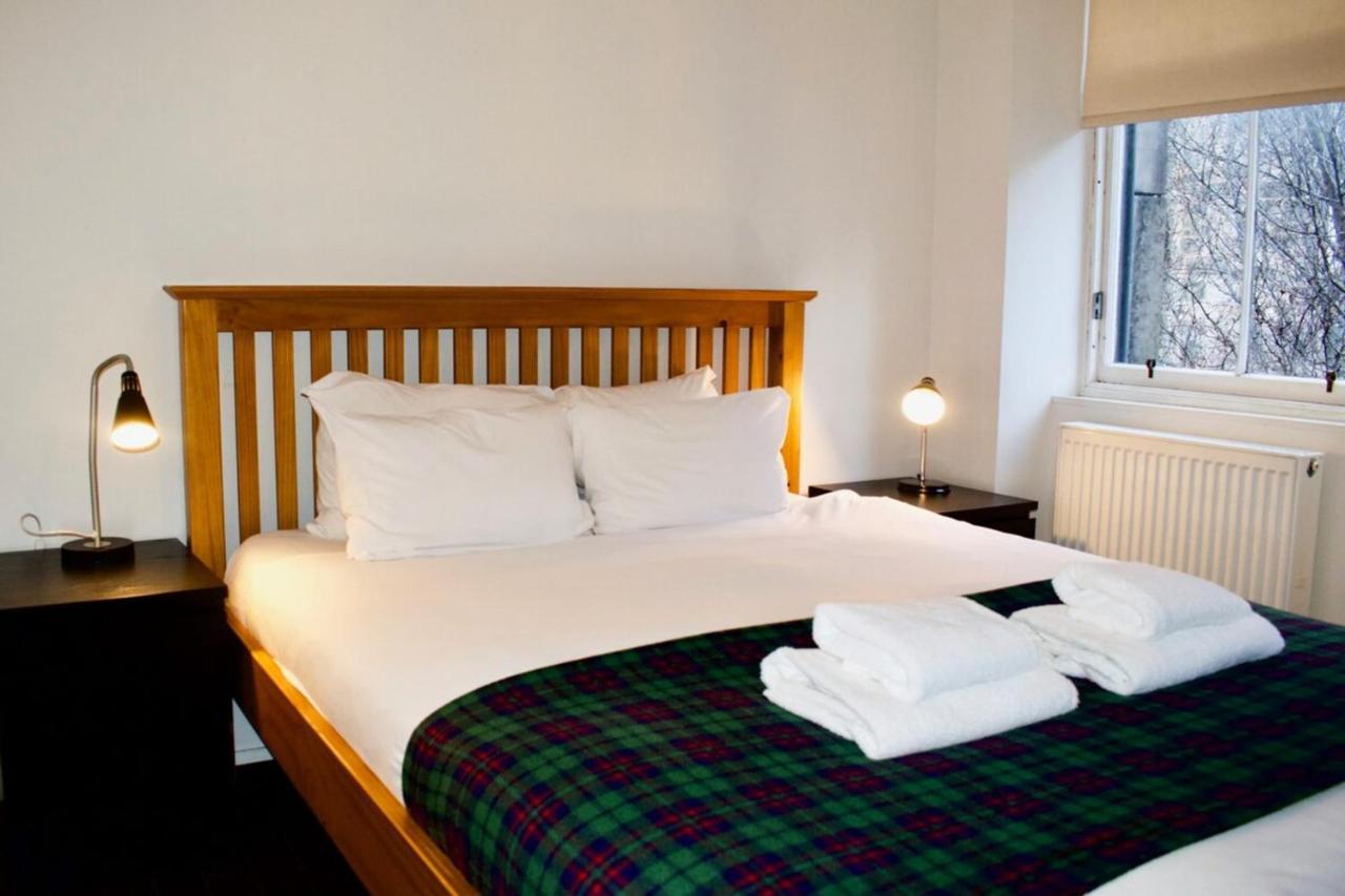 Central Apartment For The Fringe Edinburg Exteriör bild