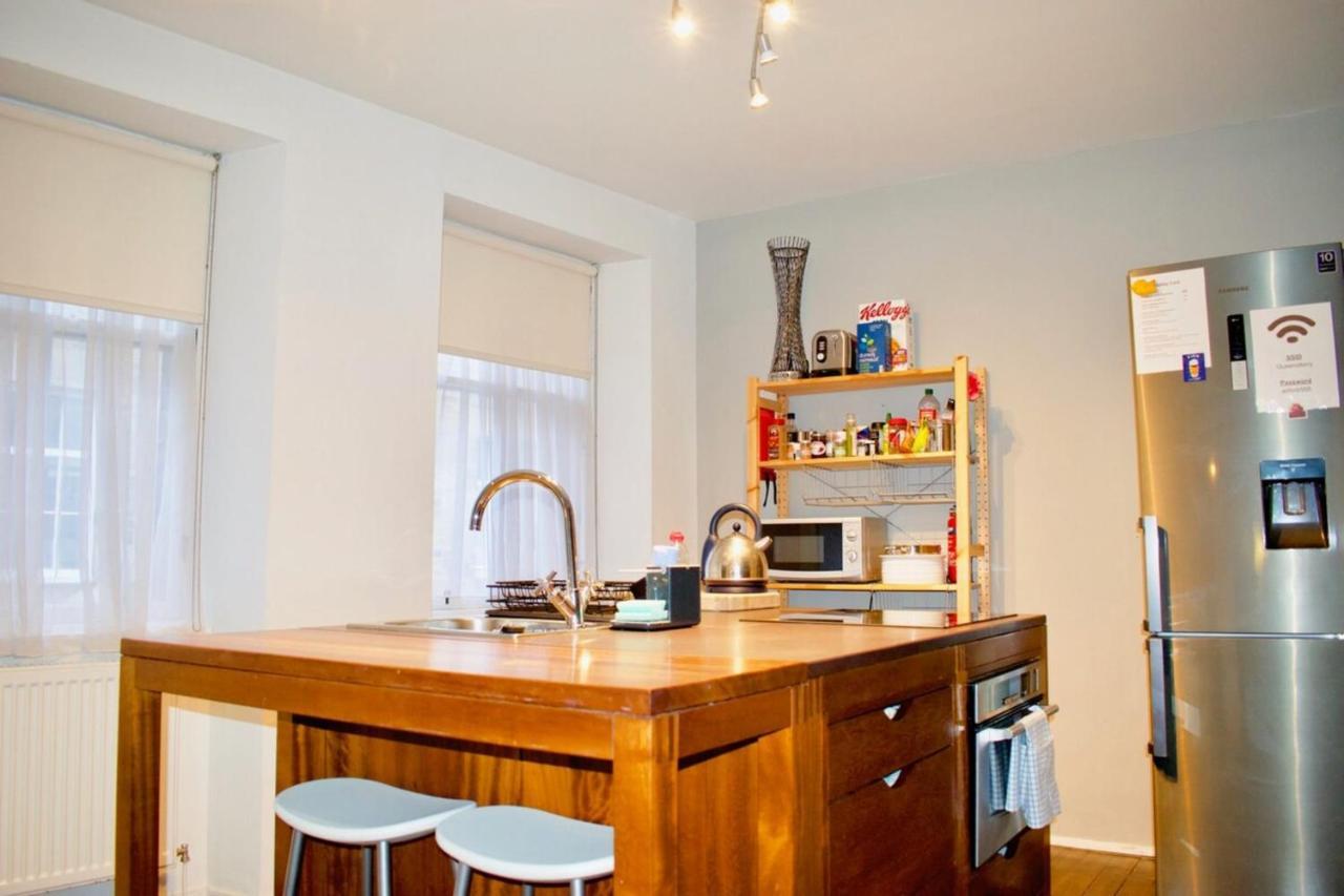 Central Apartment For The Fringe Edinburg Exteriör bild